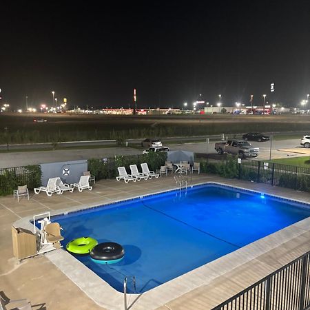 Regency Inn Tulsa Oakhurst Buitenkant foto