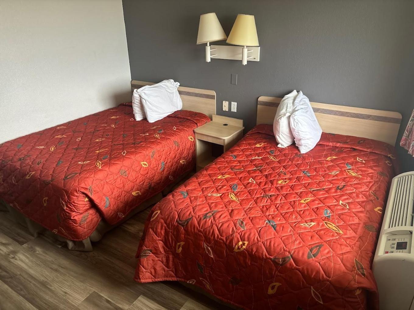 Regency Inn Tulsa Oakhurst Buitenkant foto