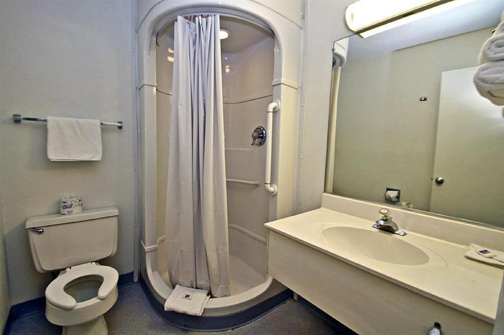 Regency Inn Tulsa Oakhurst Kamer foto