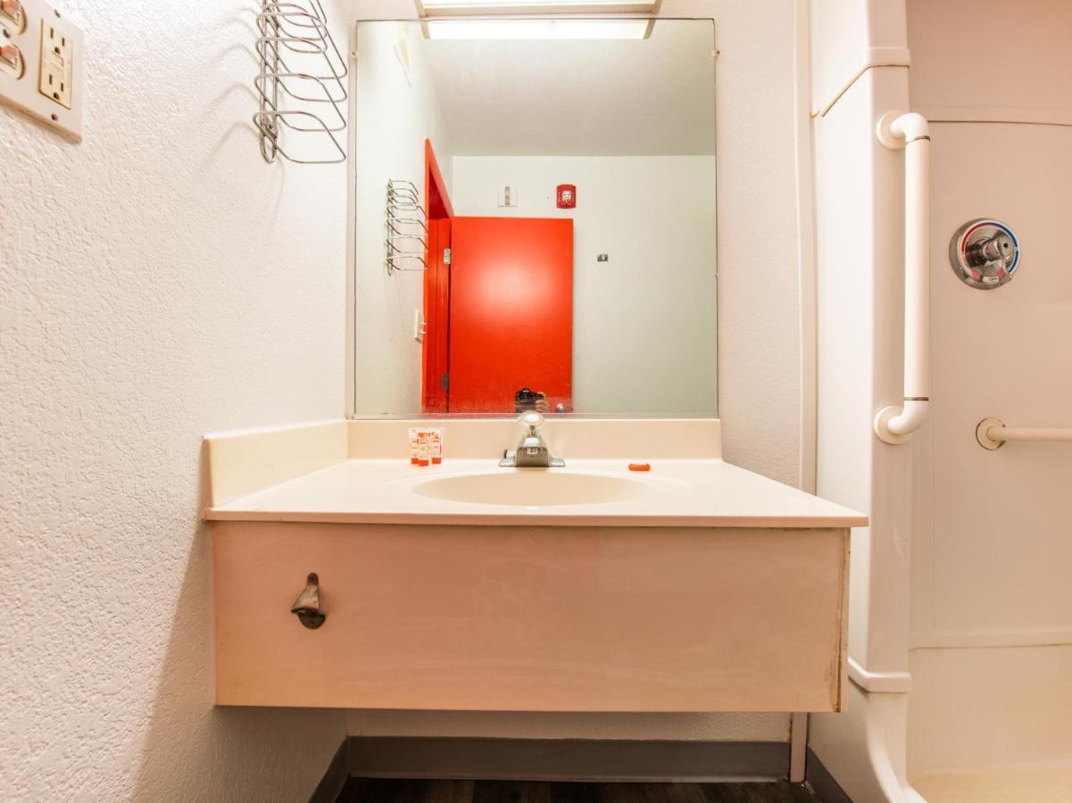 Regency Inn Tulsa Oakhurst Buitenkant foto